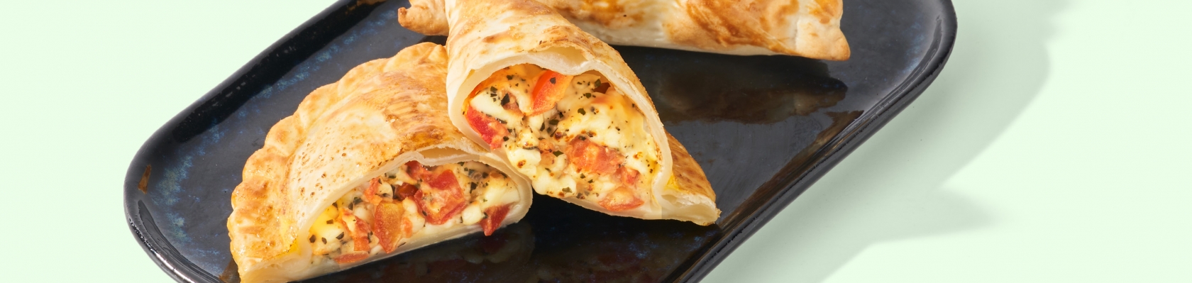 Empanada Caprese Van Tol Convenience Food 