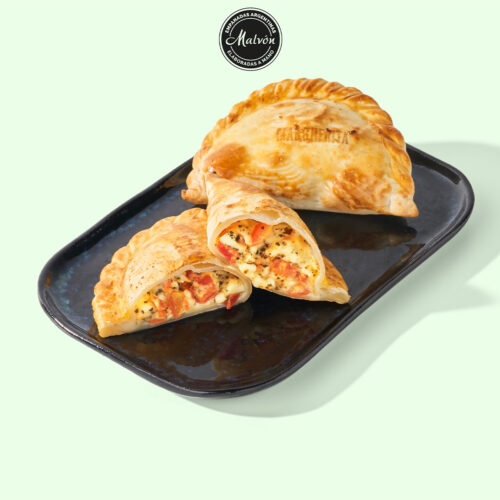 Empanada Caprese Margherita - Van Tol Convenience Food